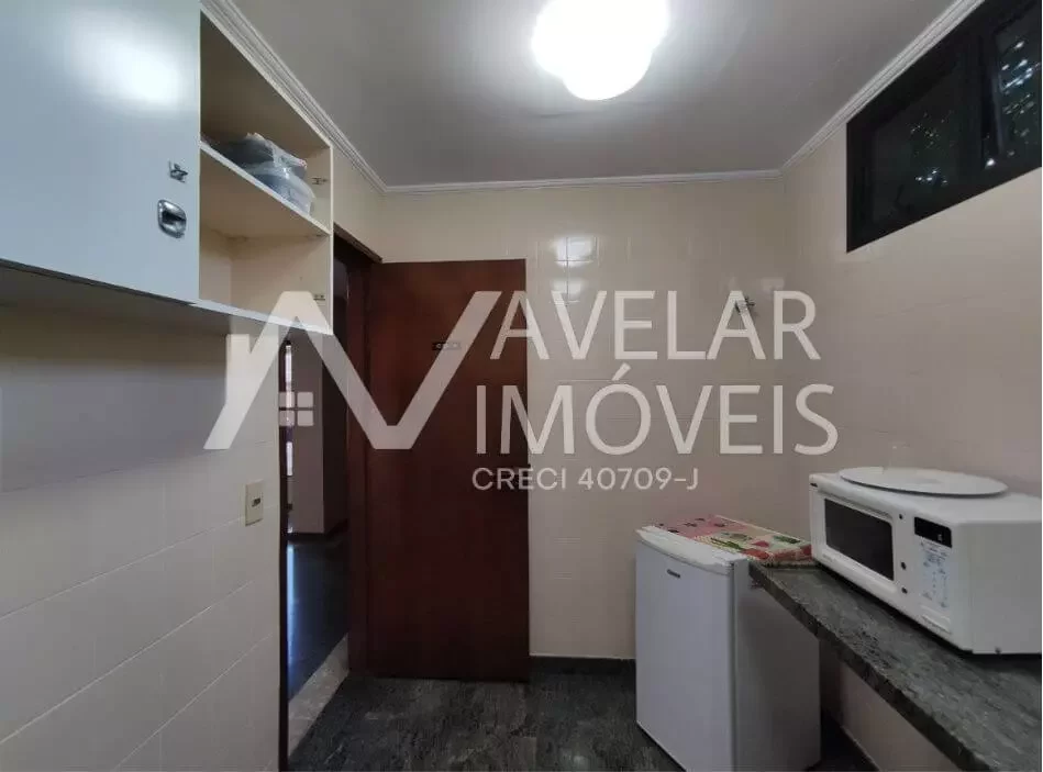 Lavanderia - Apartamento no Edifício Marseille - Pedreira-SP