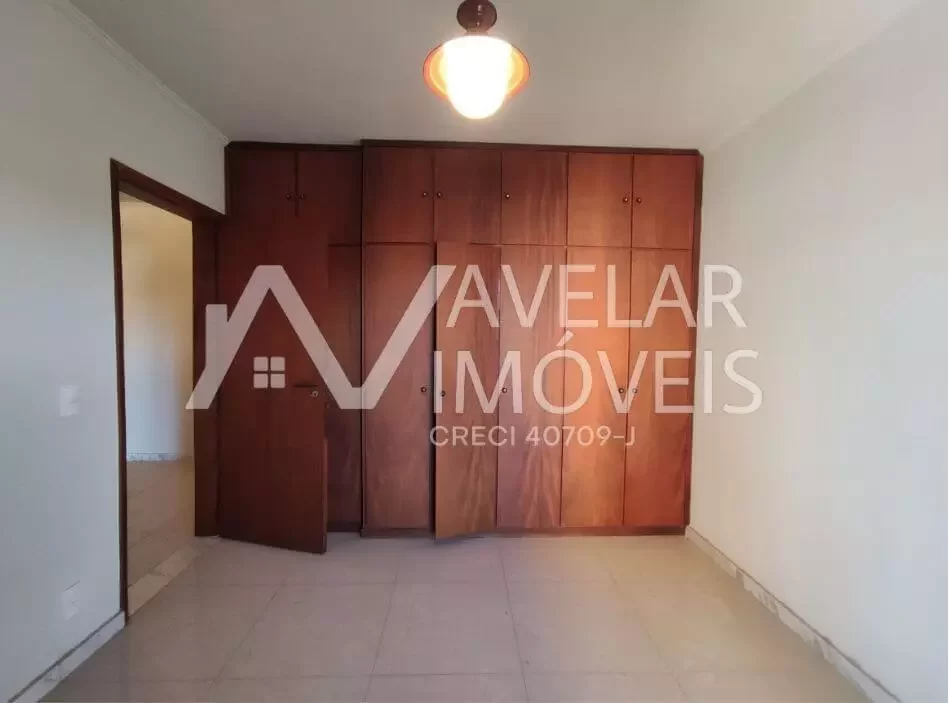 Quarto - Apartamento no Edifício Marseille - Pedreira-SP