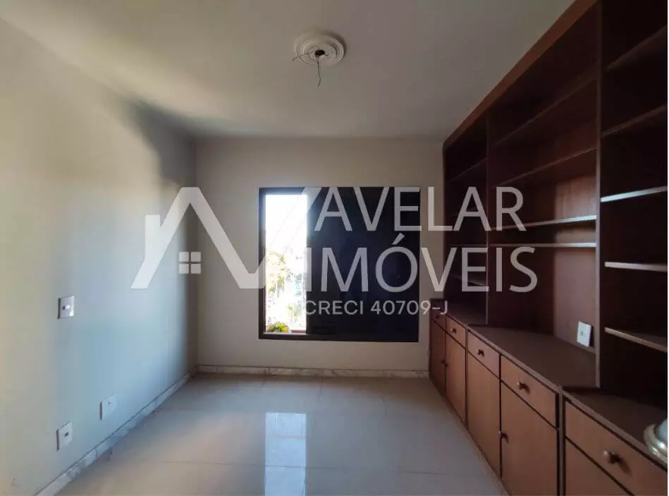 Quarto - Apartamento no Edifício Marseille - Pedreira-SP